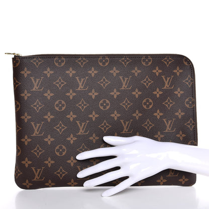 Louis Vuitton Monogram Etui Voyage MM Pouch 2 of 8