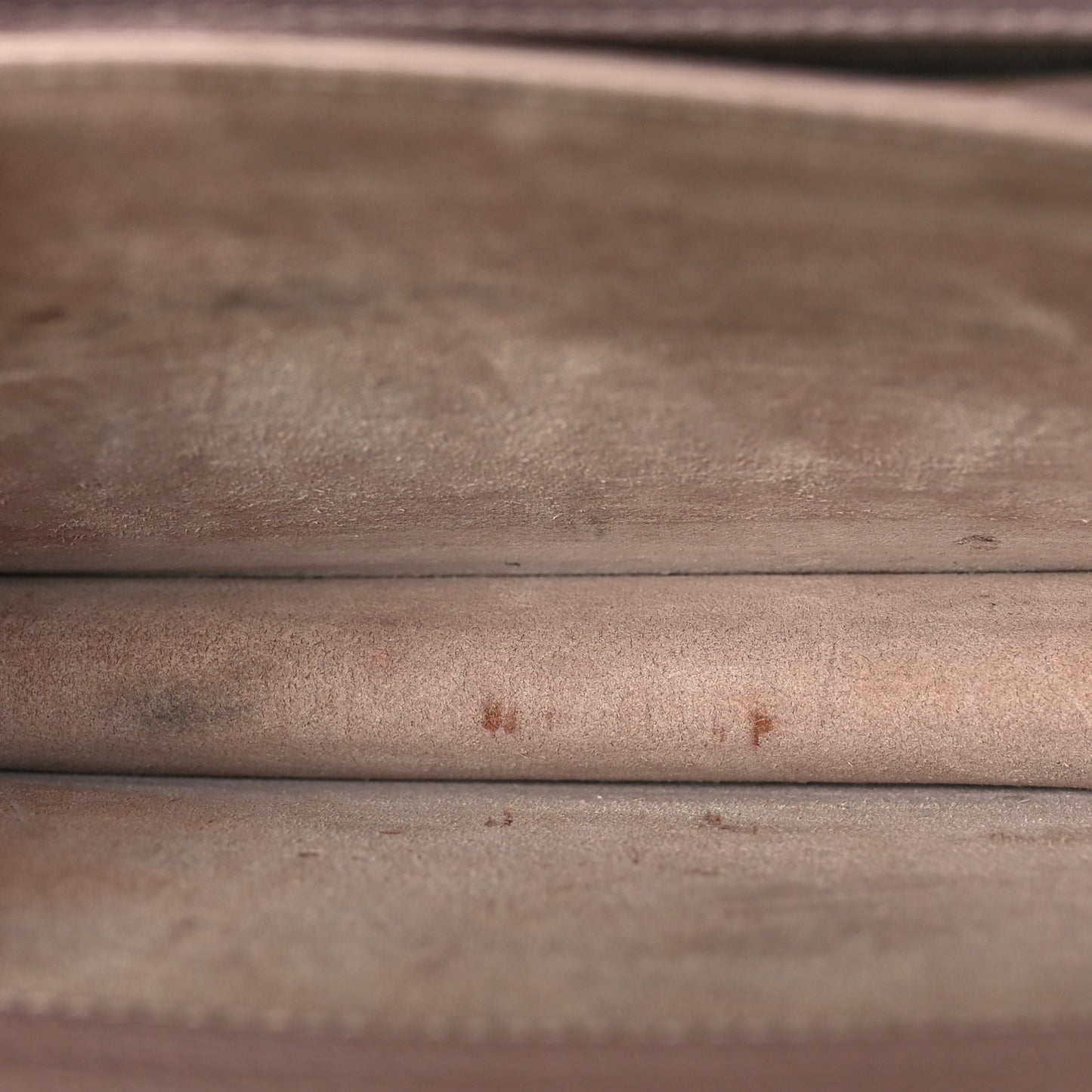 Grained Calfskin Medium Monogram Marble Pink