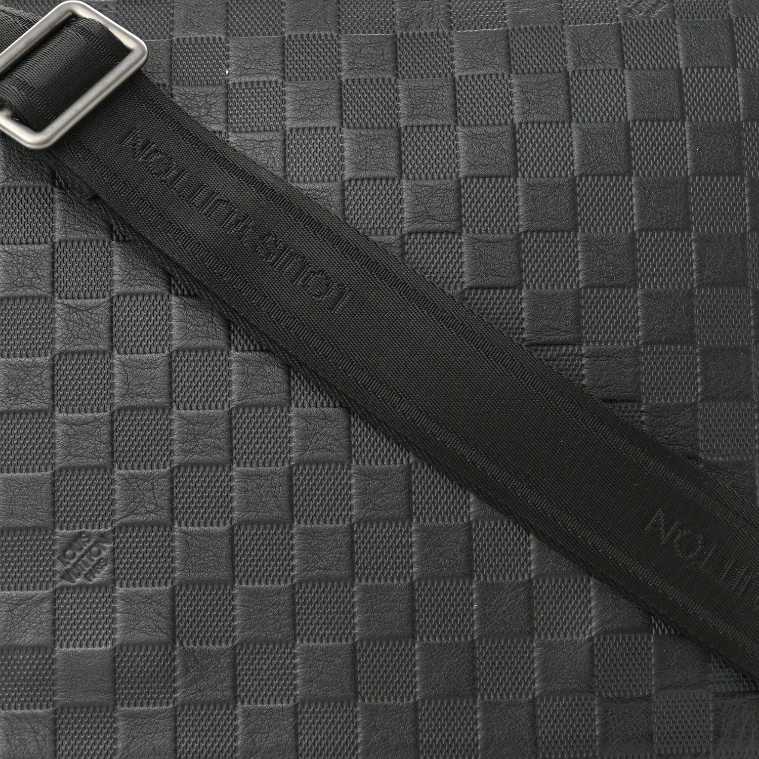 Louis Vuitton Damier Infini District MM Onyx 7 of 9