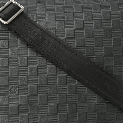 Louis Vuitton Damier Infini District MM Onyx 7 of 9
