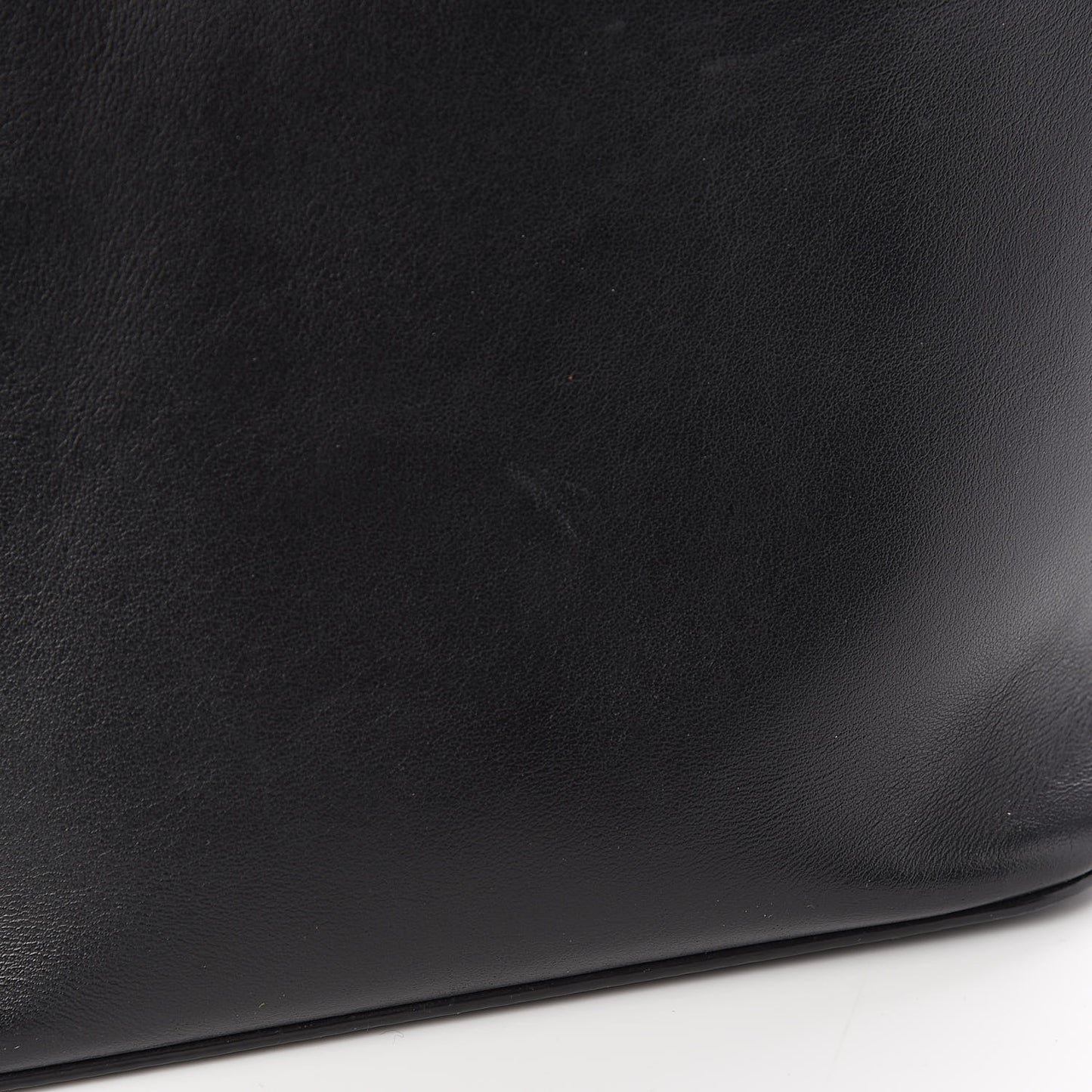 Vitello Century Matte F is Fendi Stamp Patch Bi-Color Grande Mon Tresor Bucket Bag Black Maya Fragola