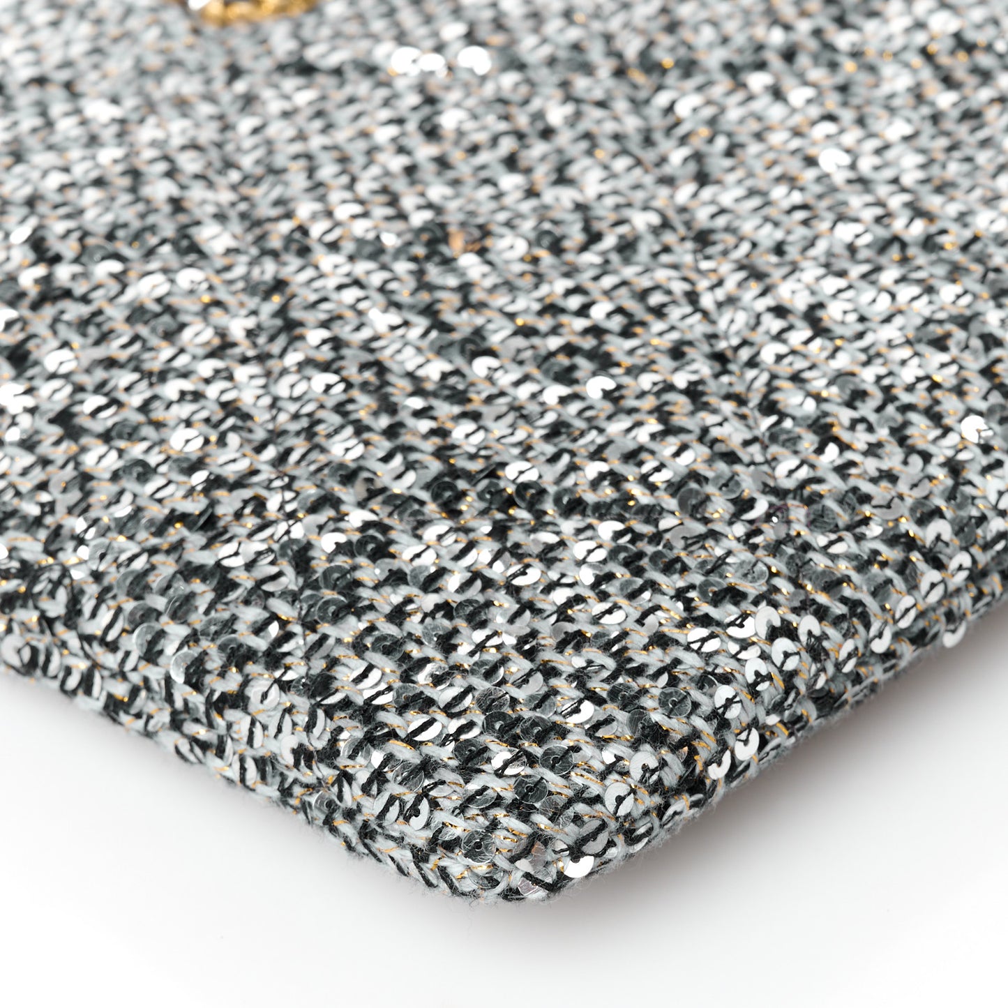 Sequins Medium 19 Pouch Silver