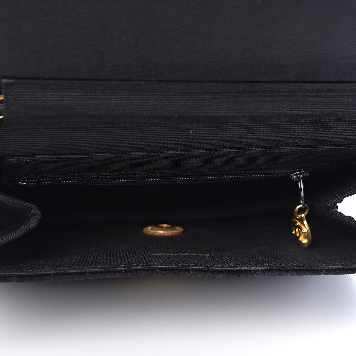 Velvet Vertical Horizontal Quilt Single Flap Black