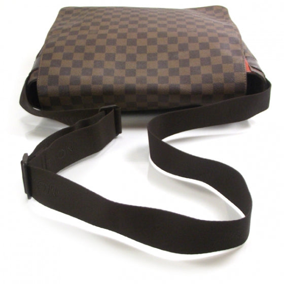 Louis Vuitton Damier Ebene Bastille Messenger 4 of 9
