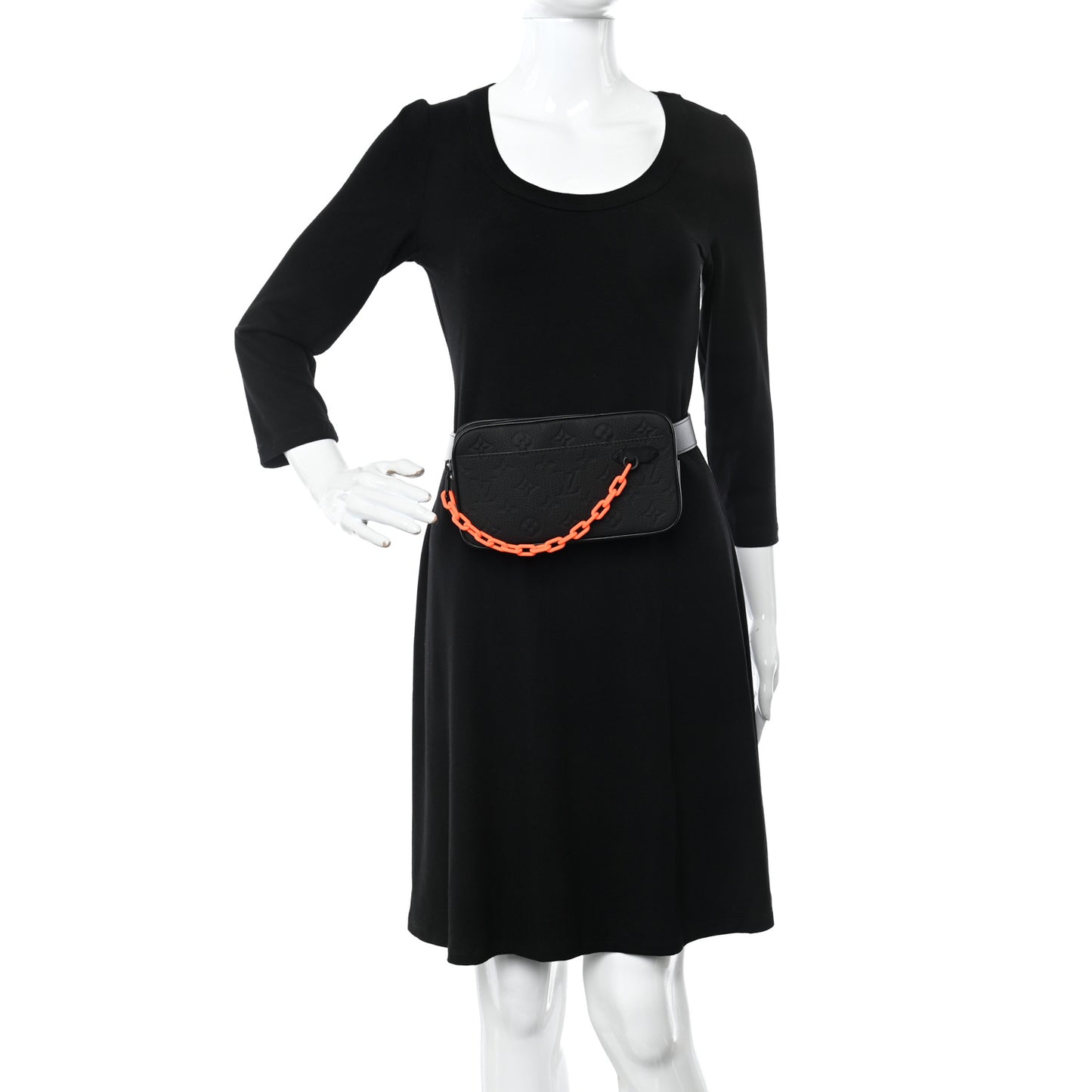 Taurillon Monogram Uniformes Solar Ray Soft Pochette Volga Belt Bag Black