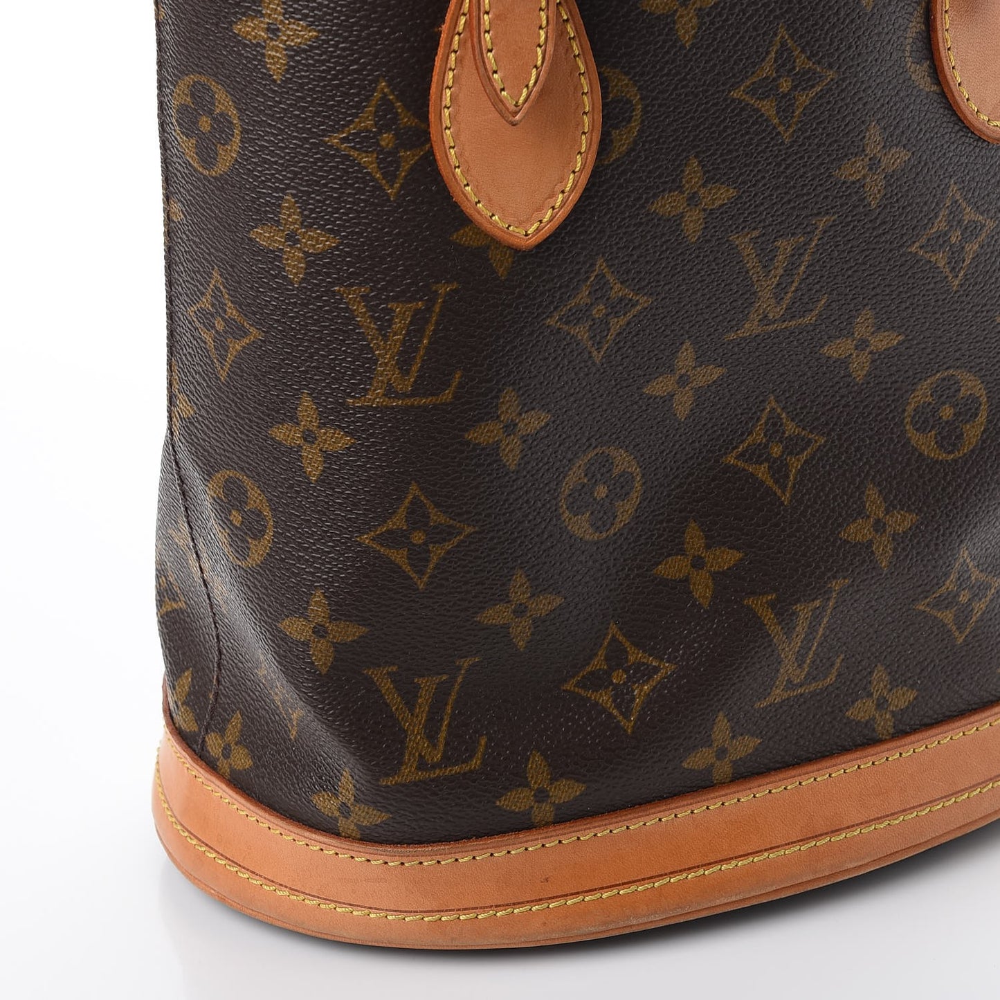 Monogram Petit Bucket 23