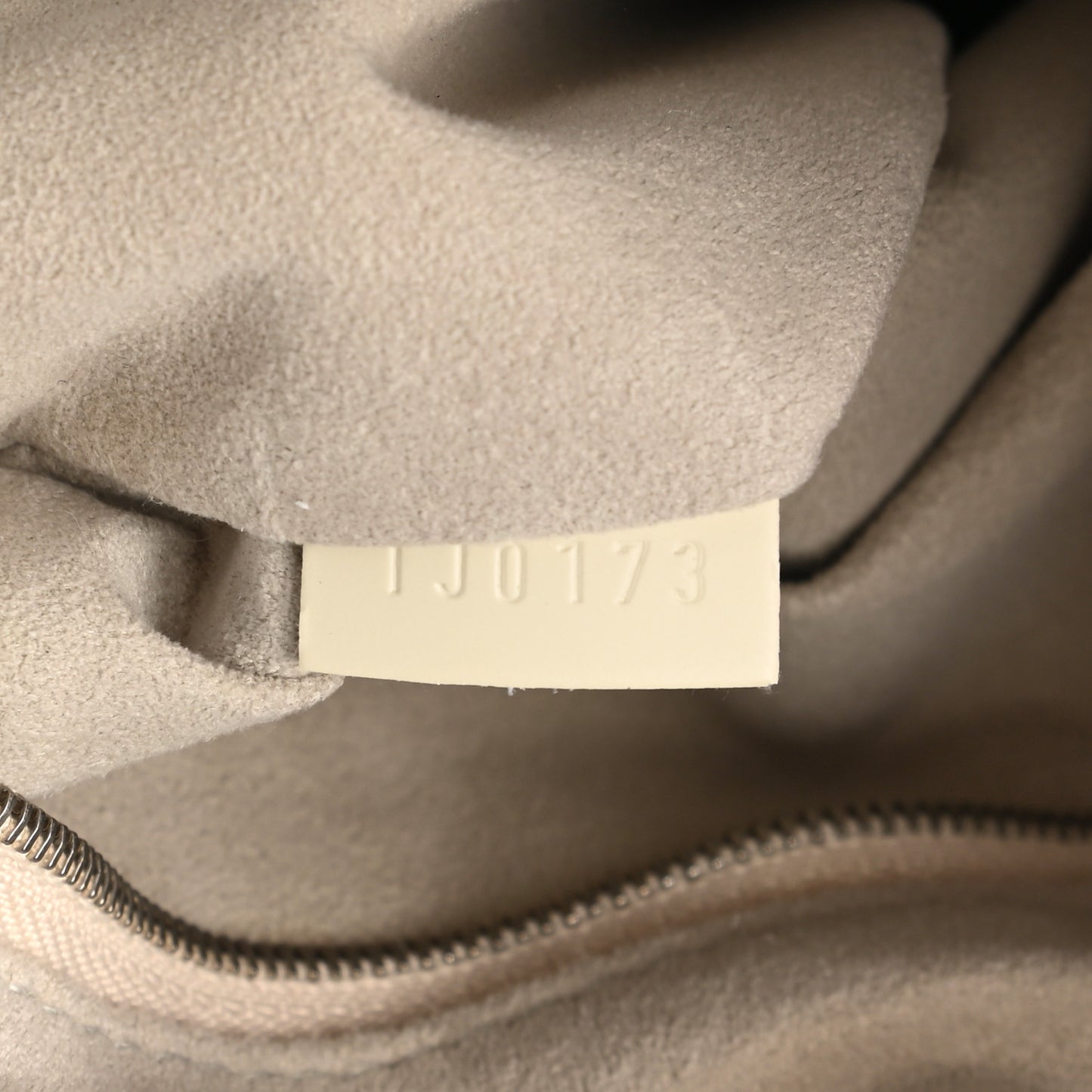 Epi Noe NM Ivory