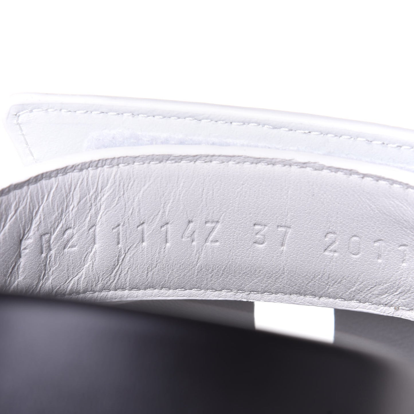 Calfskin Womens Chypre Sandals 37 White