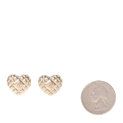 Chanel Quilted CC Heart Earrings Gold 2 of 5
