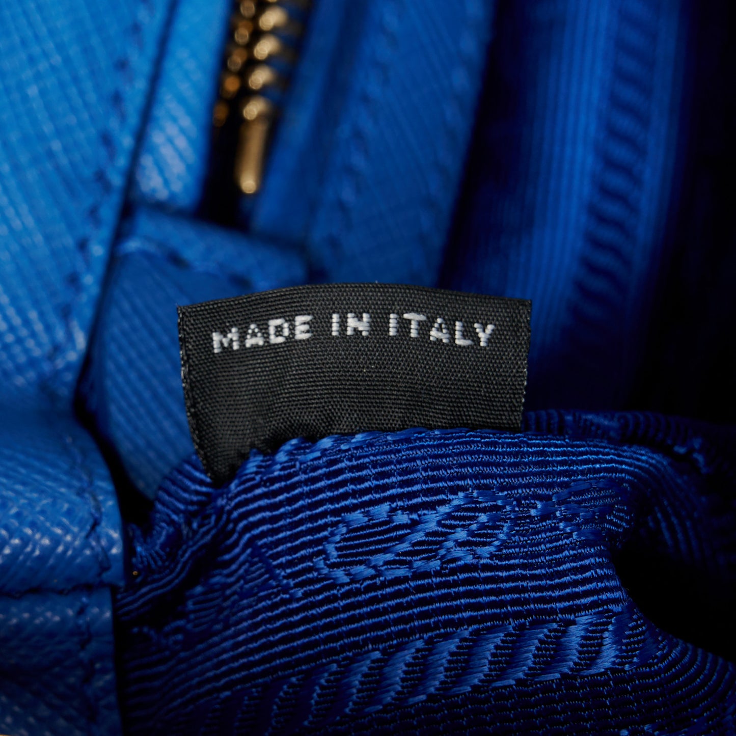 Saffiano Lux Small Galleria Double Zip Tote Azzurro