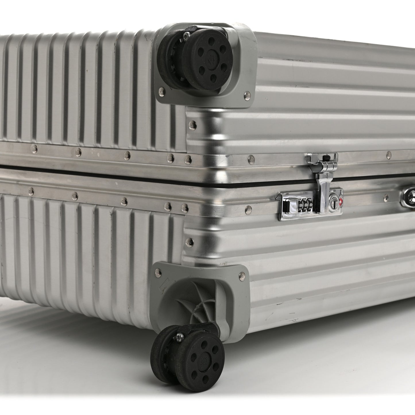 Aluminum Classic Check-In L Silver