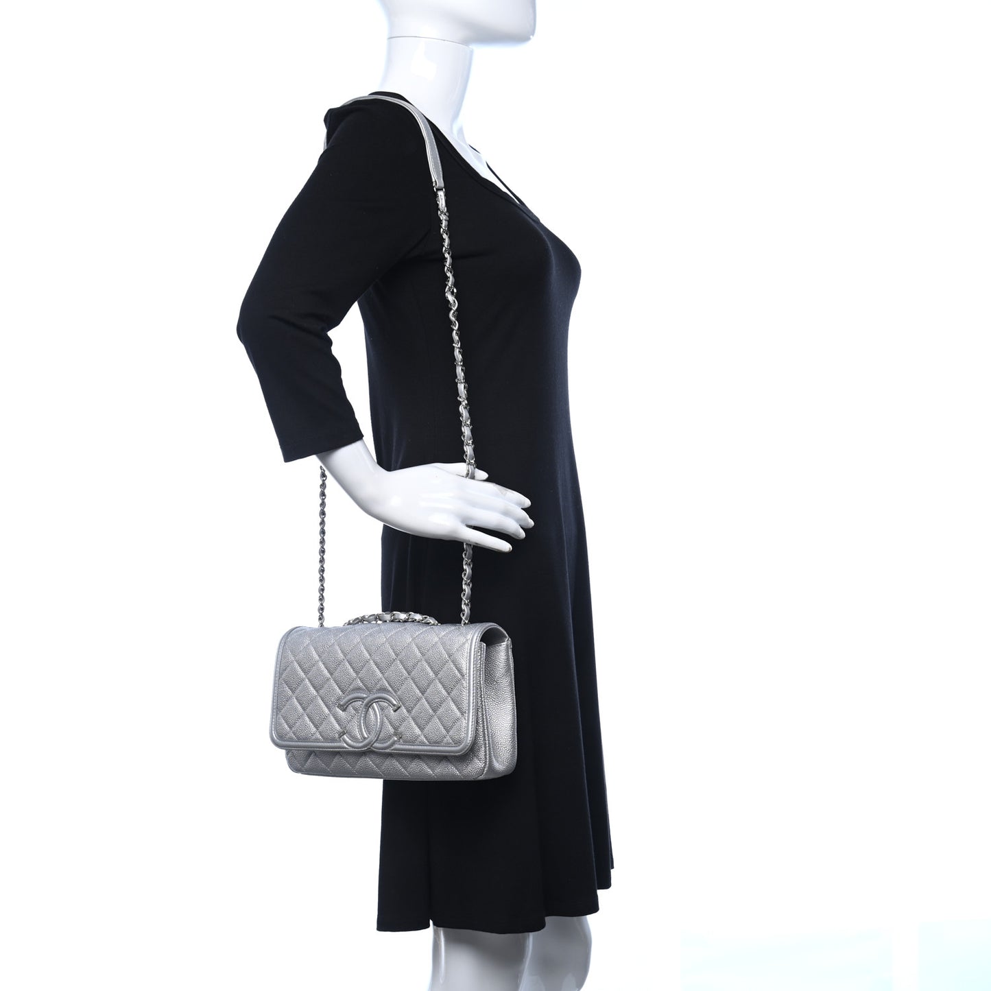 Metallic Caviar Quilted Medium CC Filigree Flap Silver