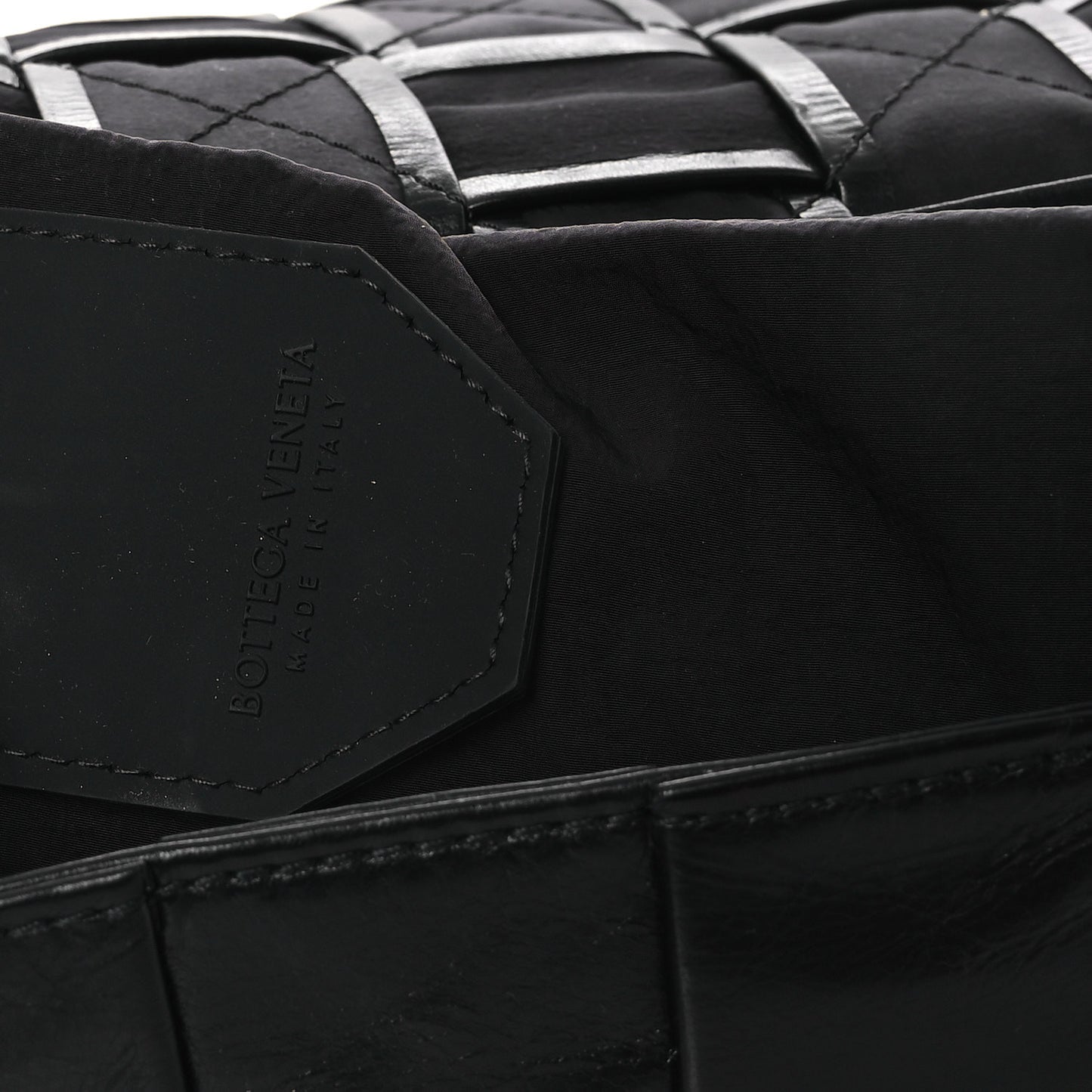 Paper Calfskin Maxi Intrecciato Small Cassette Crossbody Bag Black