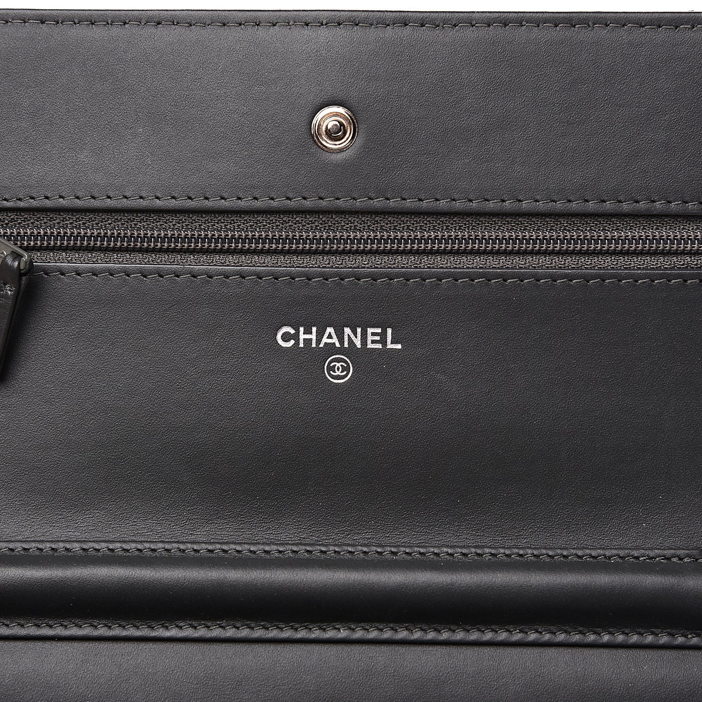 Patent Quilted Wallet On Chain WOC Black