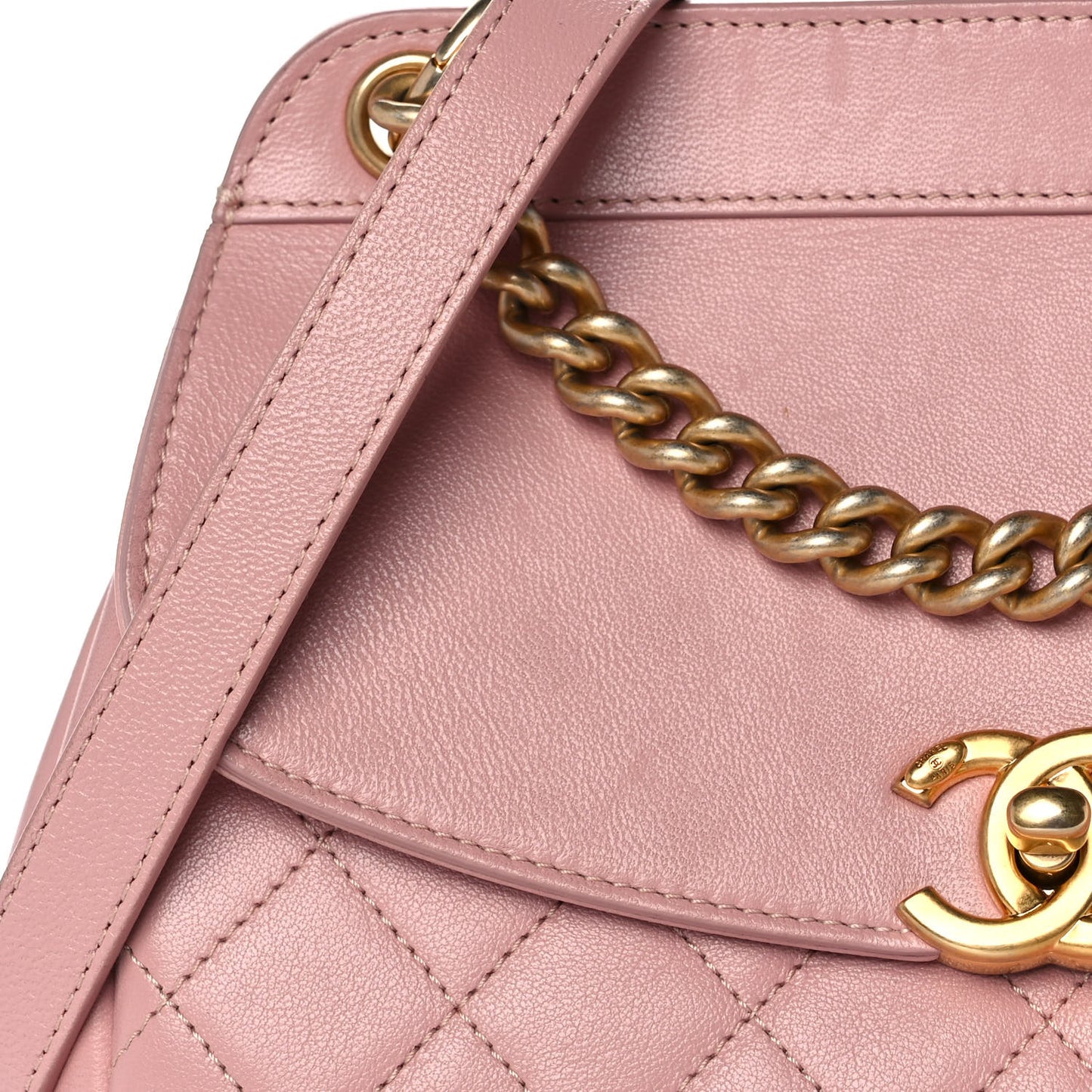 Lambskin Quilted Curved Flap Pink