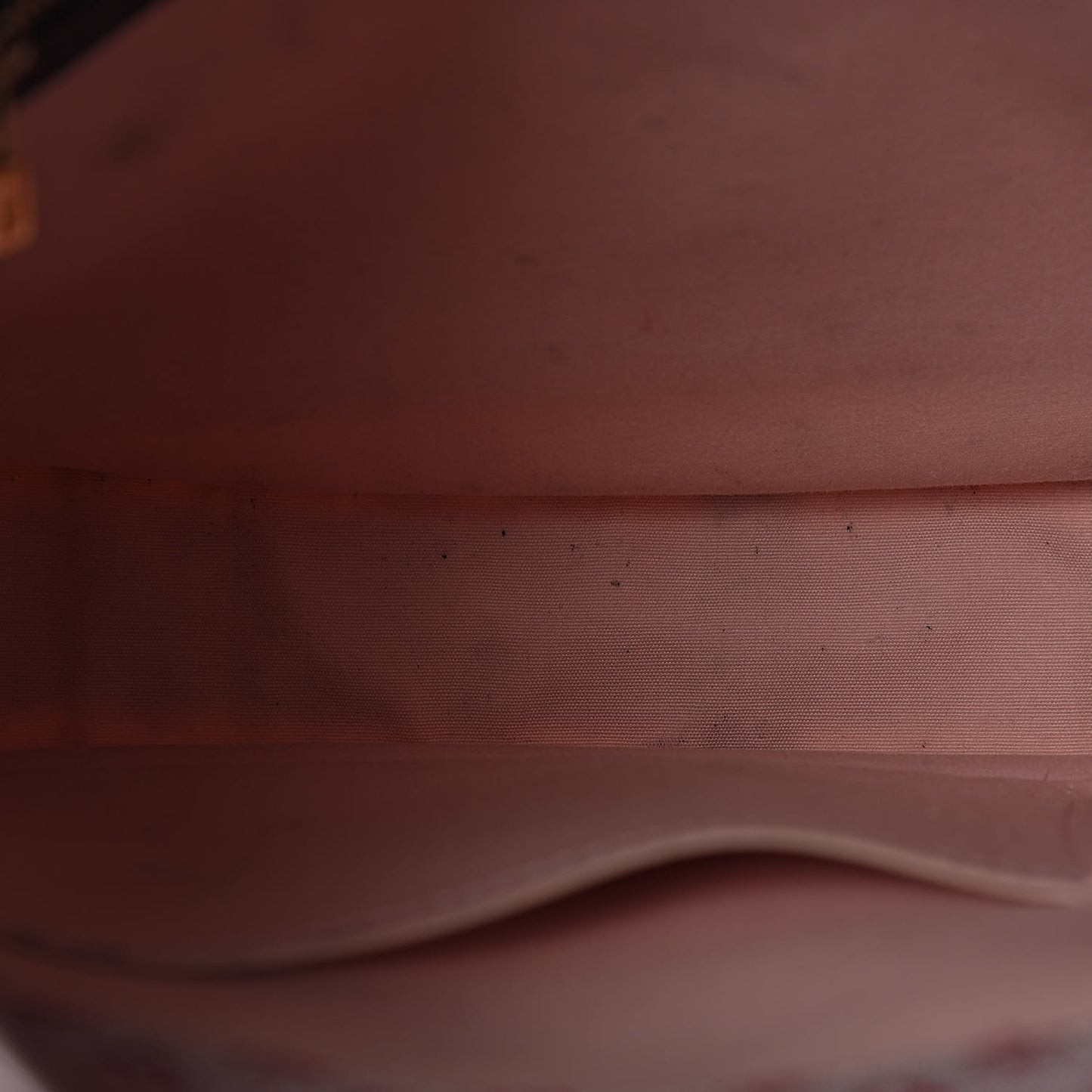 Mini Monogram Besace Mary Kate Cherry