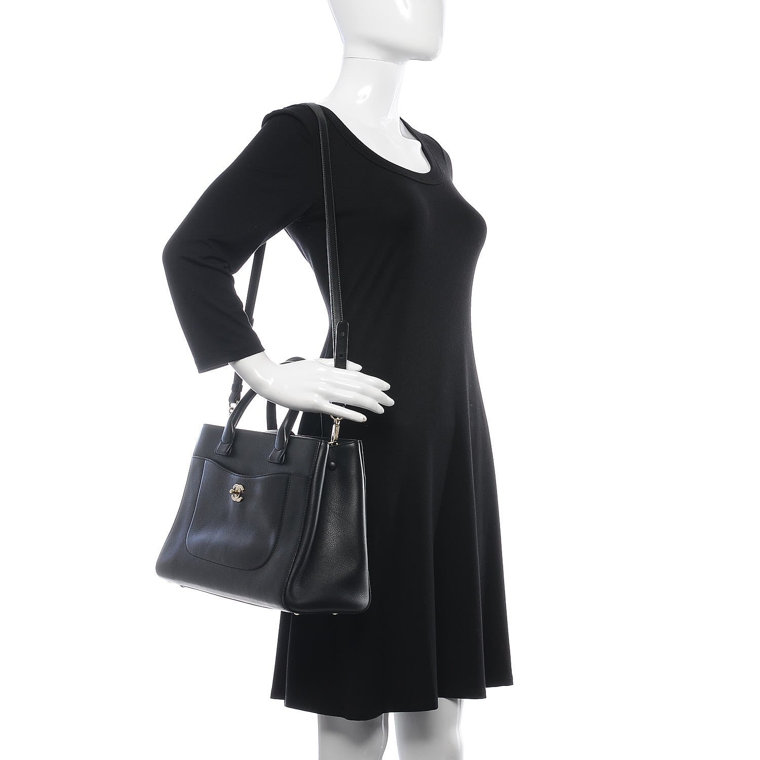 Chanel Grained Calfskin Small Neo Executive Shopper Tote Black 2 of 11