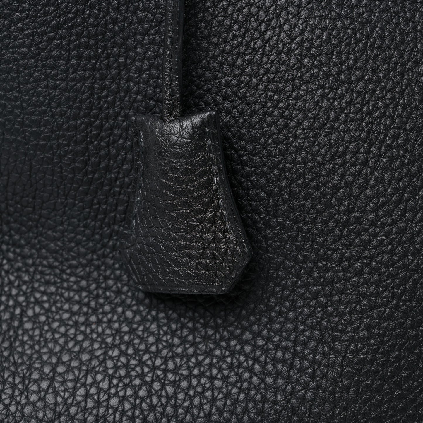 Togo Kelly Retourne 32 Black