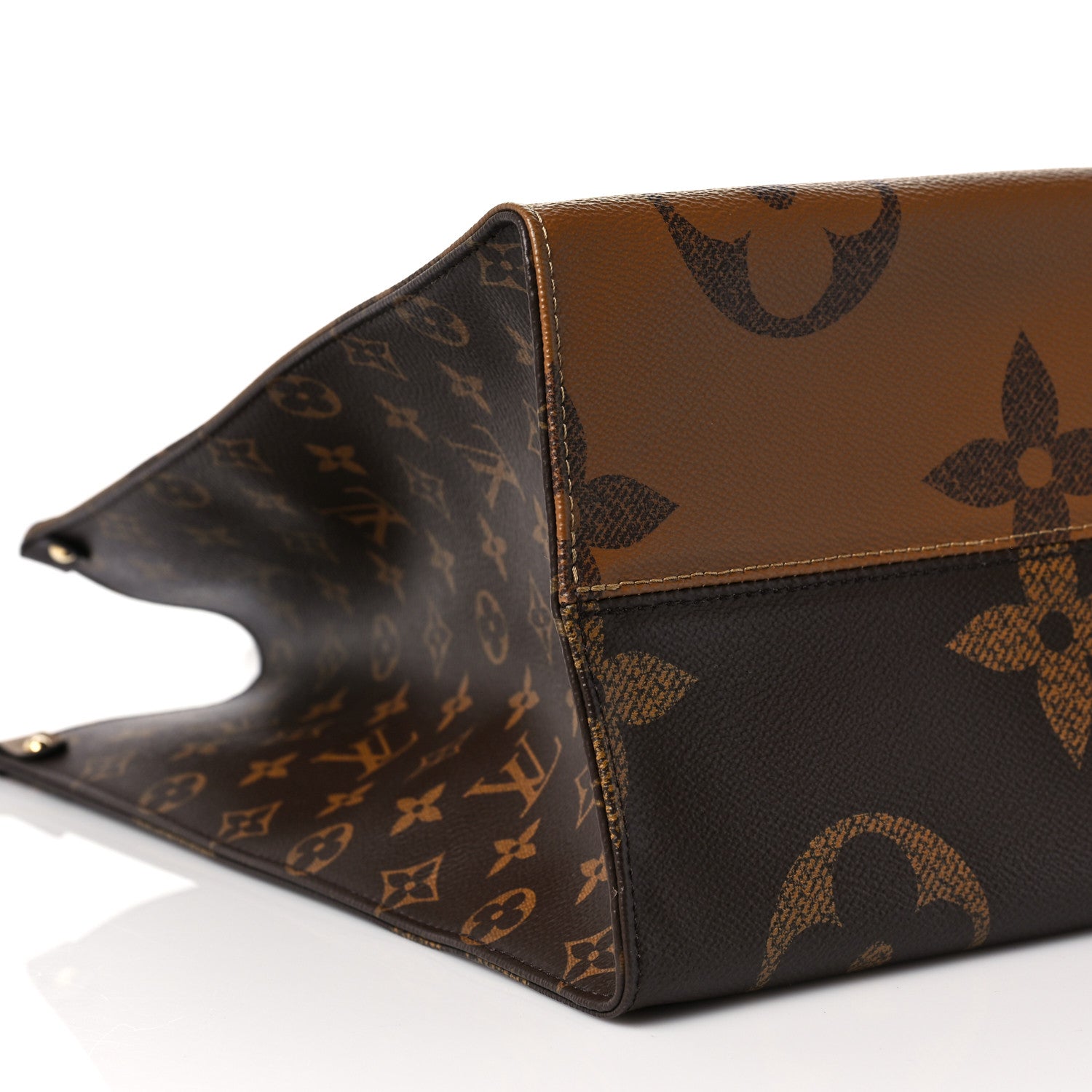 Louis Vuitton Reverse Monogram Giant Onthego GM 6 of 7