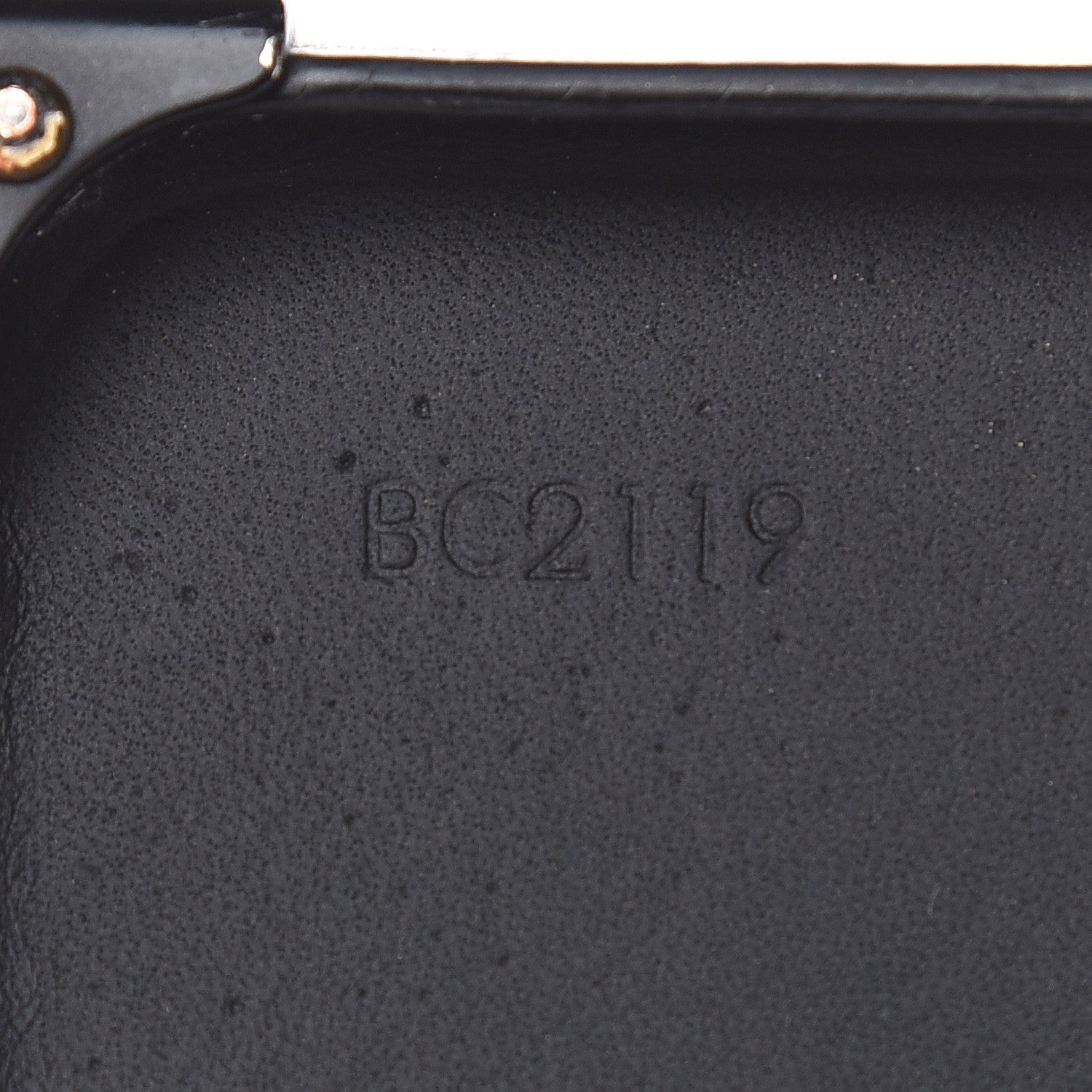 Louis Vuitton Reverse Monogram Eye-Trunk iPhone X/XS Case 6 of 9