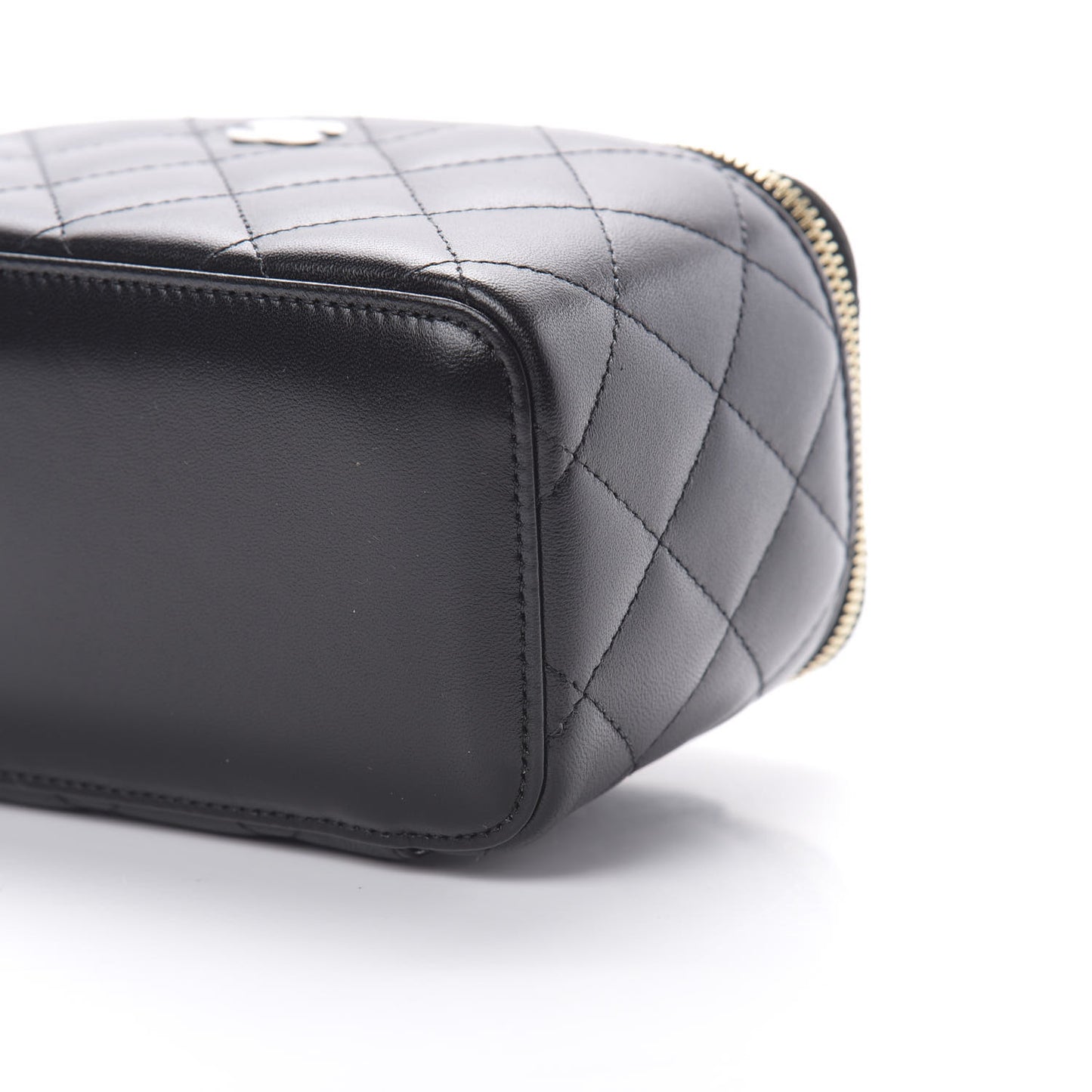 Lambskin Quilted Small Vanity Case With Chain Black