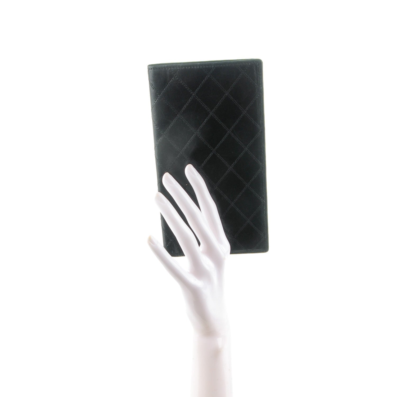 Chanel Lambskin Diamond Stitched Yen Wallet Black 2 of 8