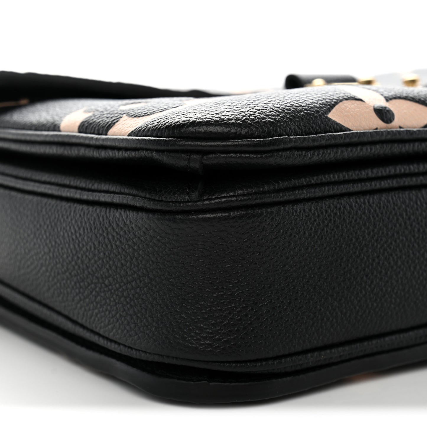Empreinte Monogram Giant Pochette Metis Black Beige