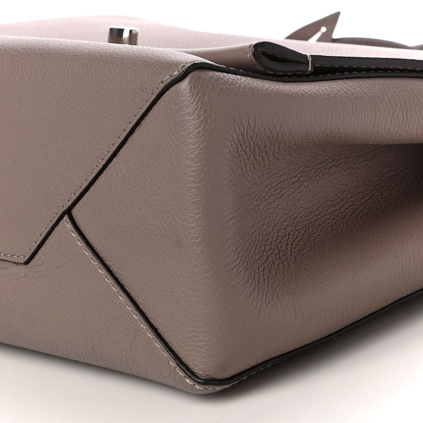 Soft Calfskin Lockme II Top Handle Taupe Glace