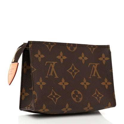 Louis Vuitton Monogram Toiletry Pouch 15 3 of 8