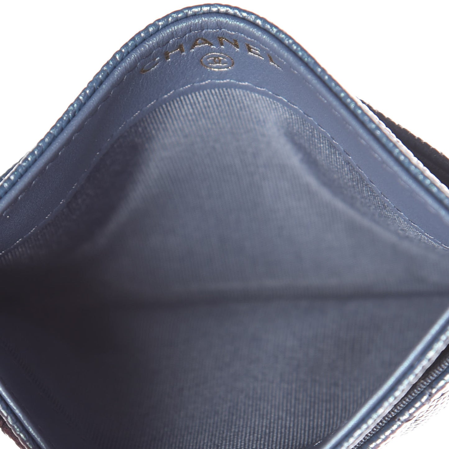 Iridescent Caviar Quilted Card Holder Dark Blue