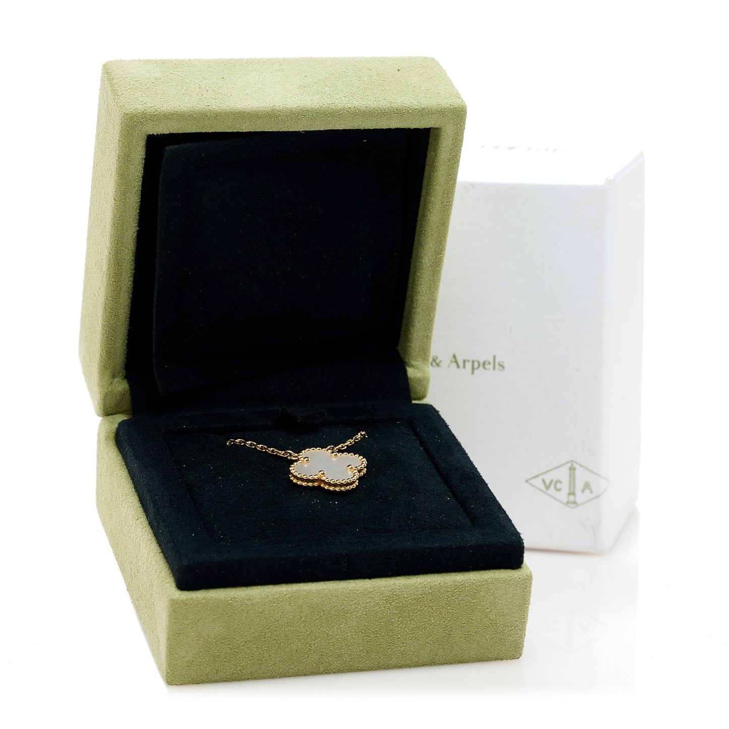 18K Yellow Gold Mother of Pearl Vintage Alhambra Pendant Necklace