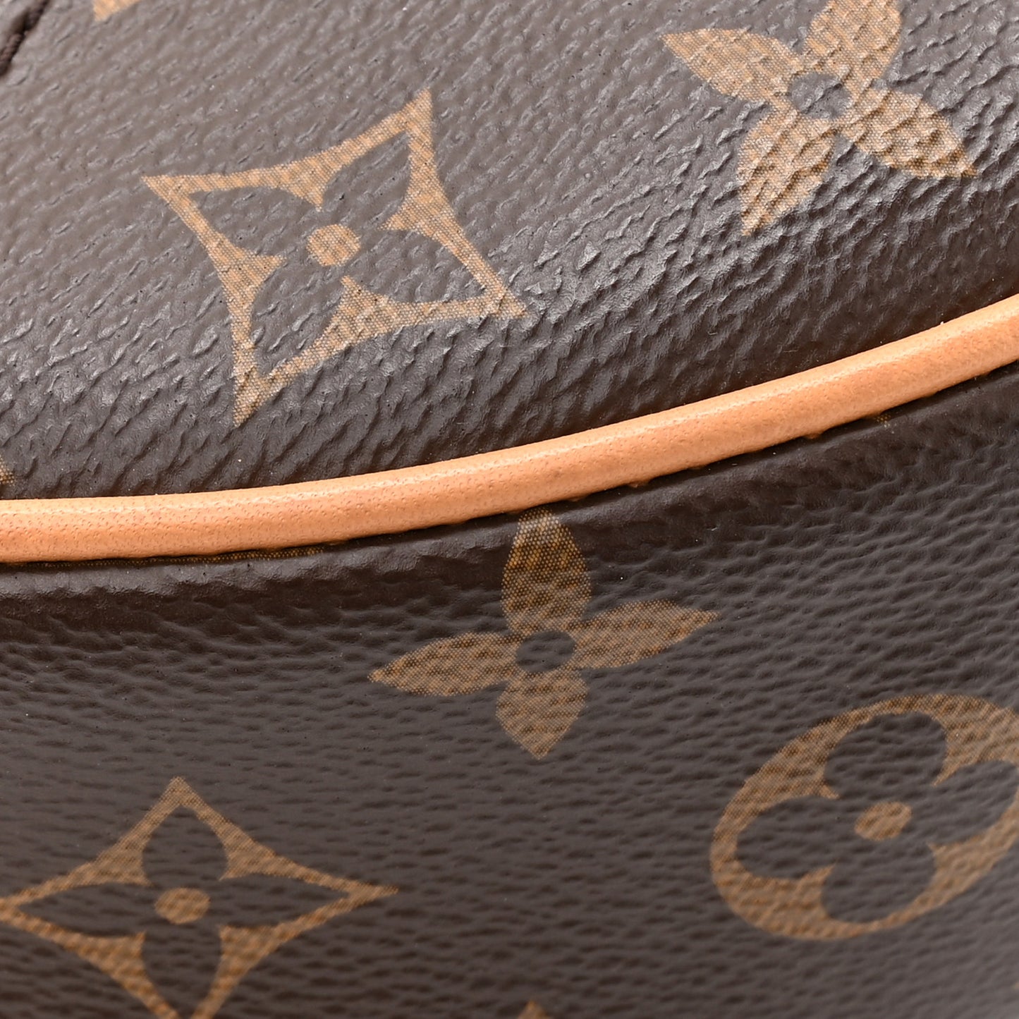 Monogram Loop