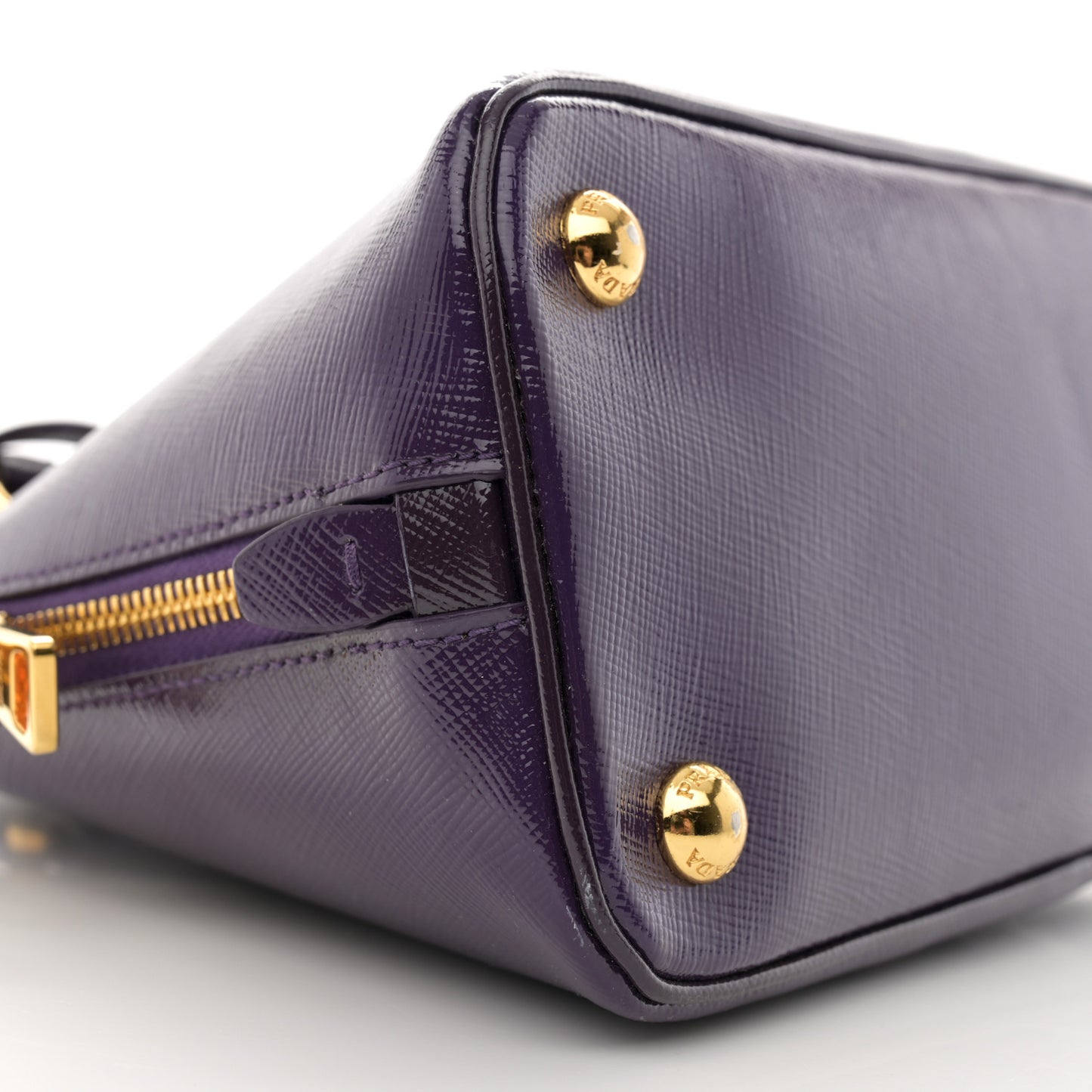 Saffiano Vernice Small Promenade Tote Viola