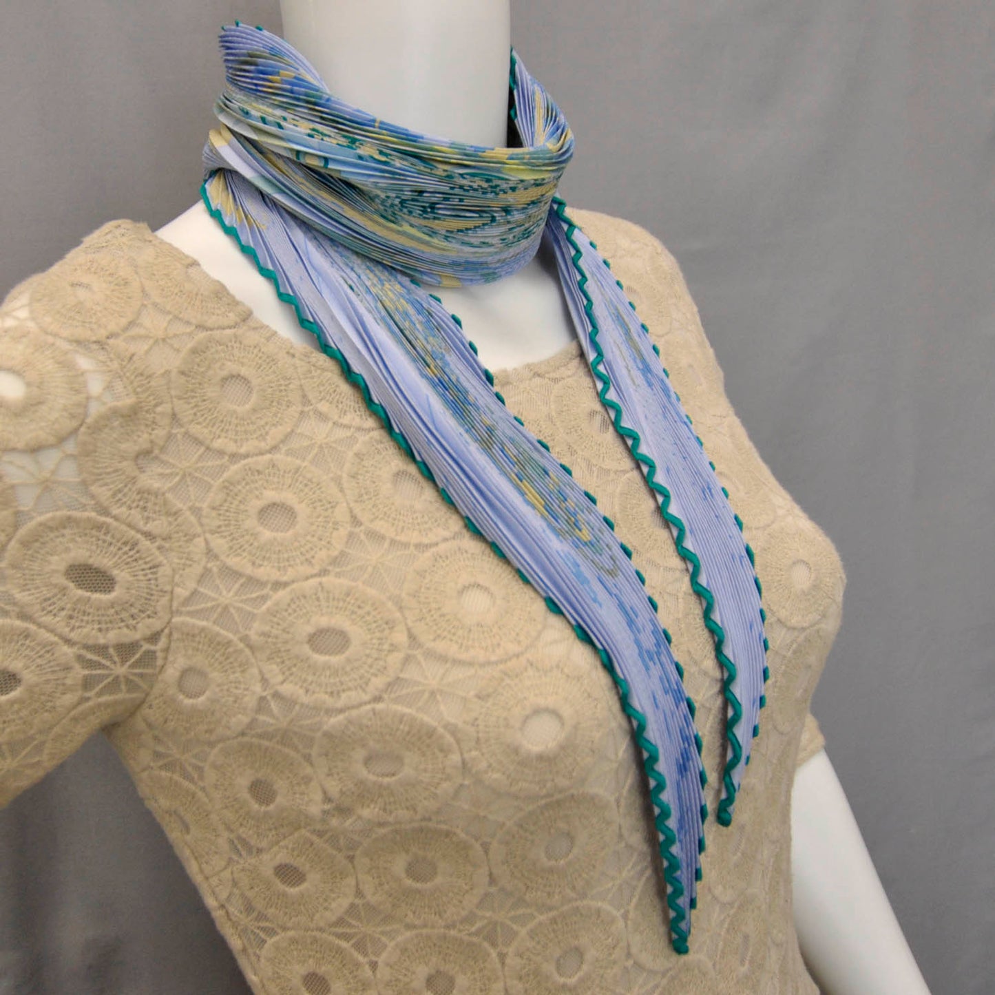 Silk Plisse Comme Histoires Scarf 90