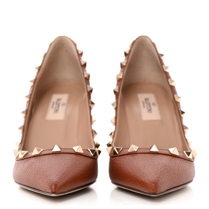 Valentino Garavani Pebbled Calfskin Rockstud 85mm Pumps 37 Cuoio 2 of 16