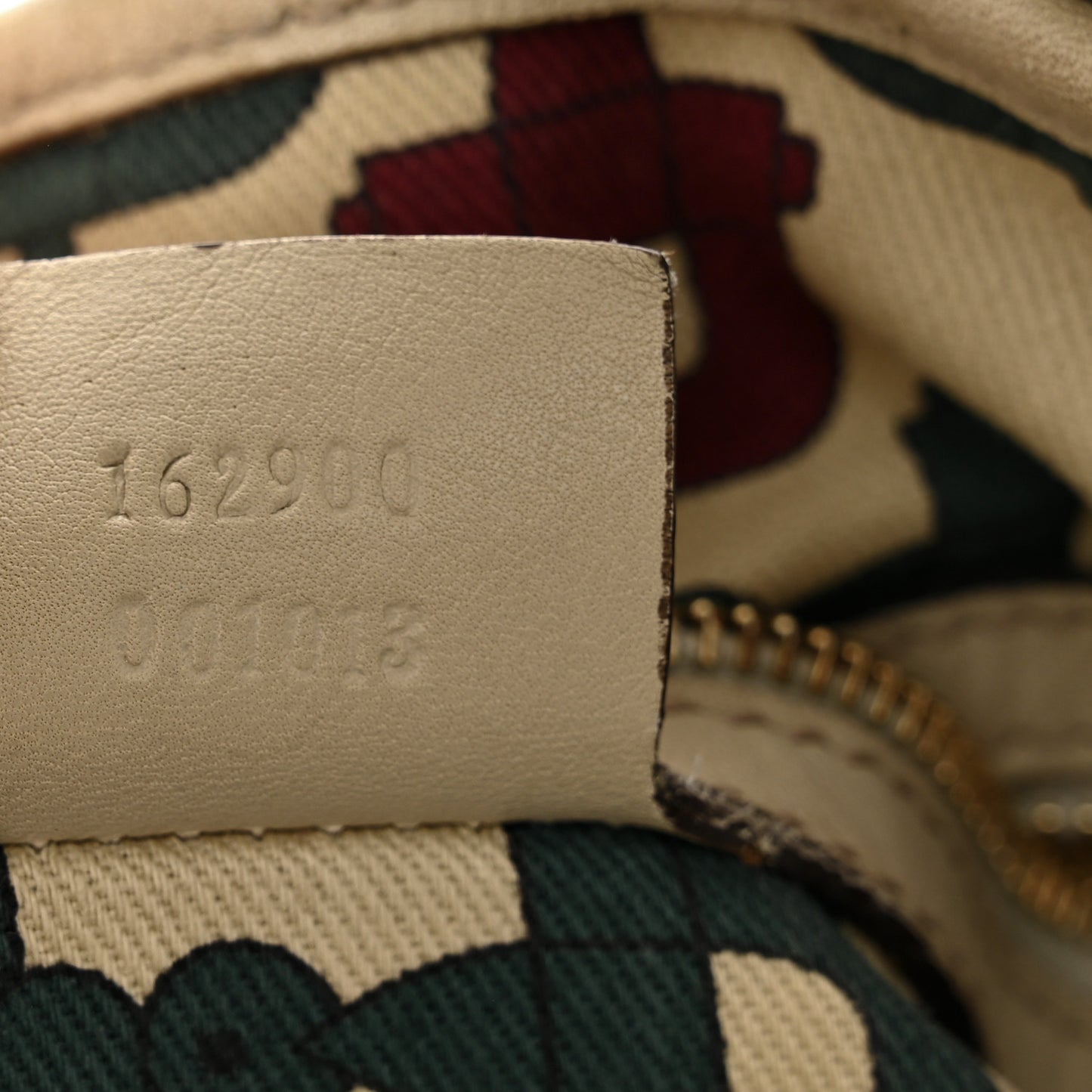 Guccissima Small Pelham Shoulder Bag Off White