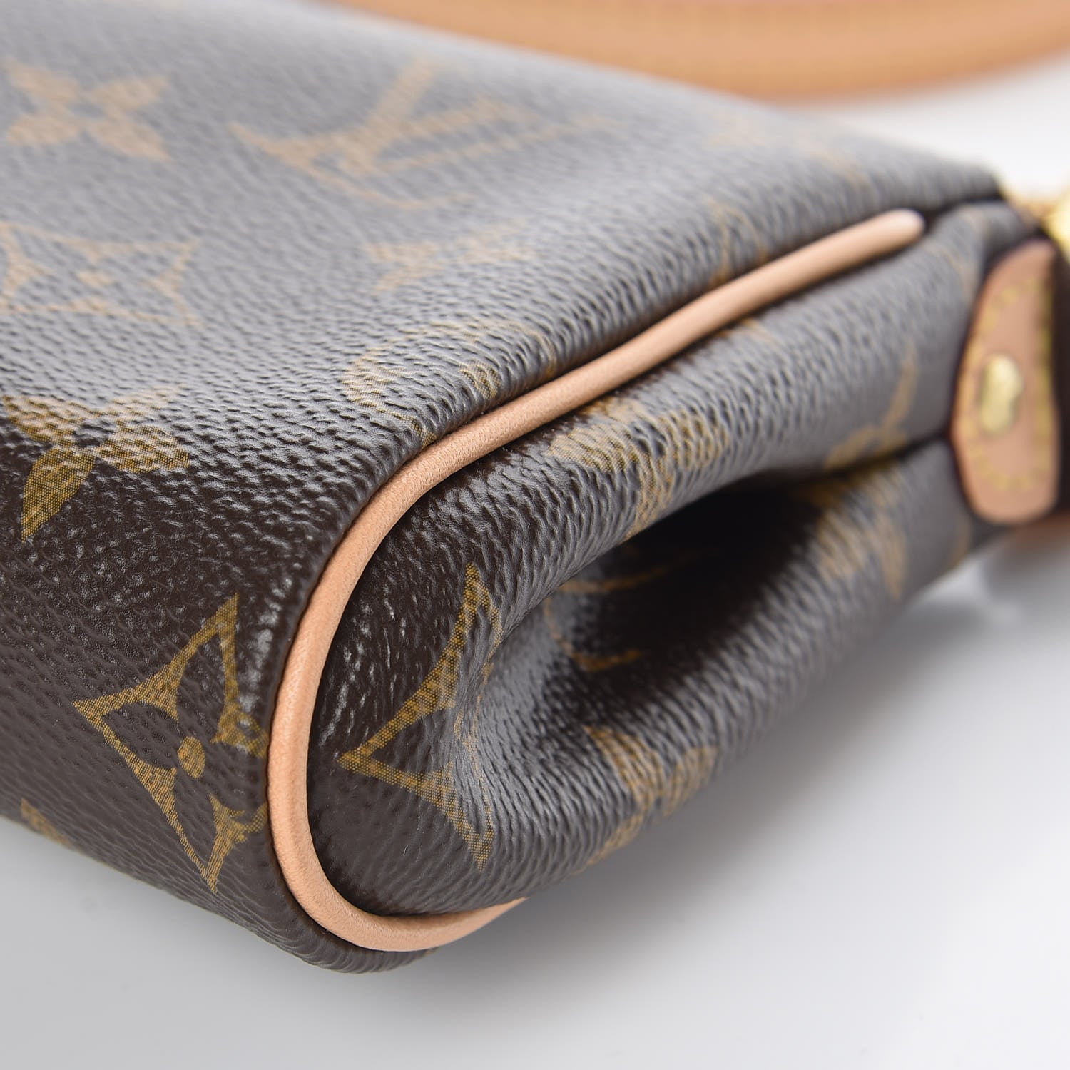 Louis Vuitton Monogram Eva Clutch 9 of 10