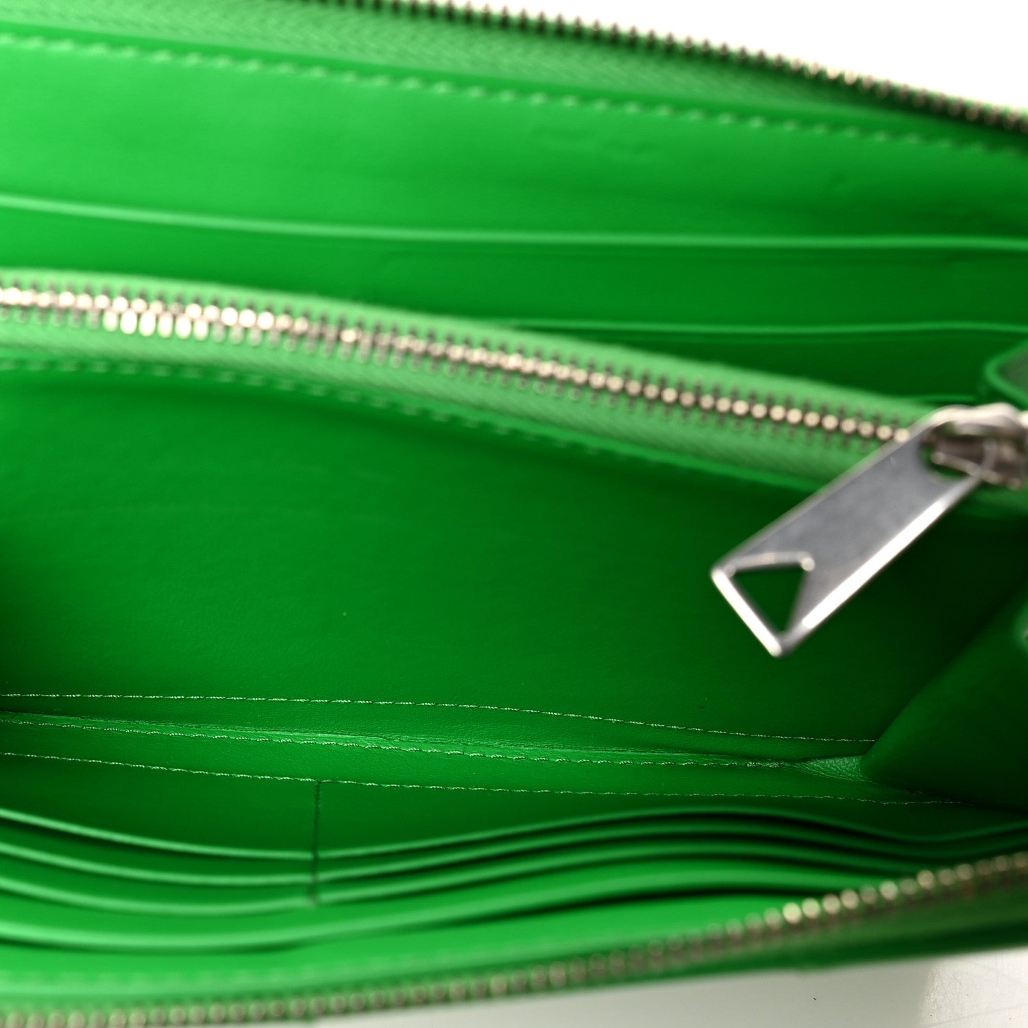 Bottega Veneta Calfskin Maxi Intrecciato Zip Wallet Parakeet 5 of 10