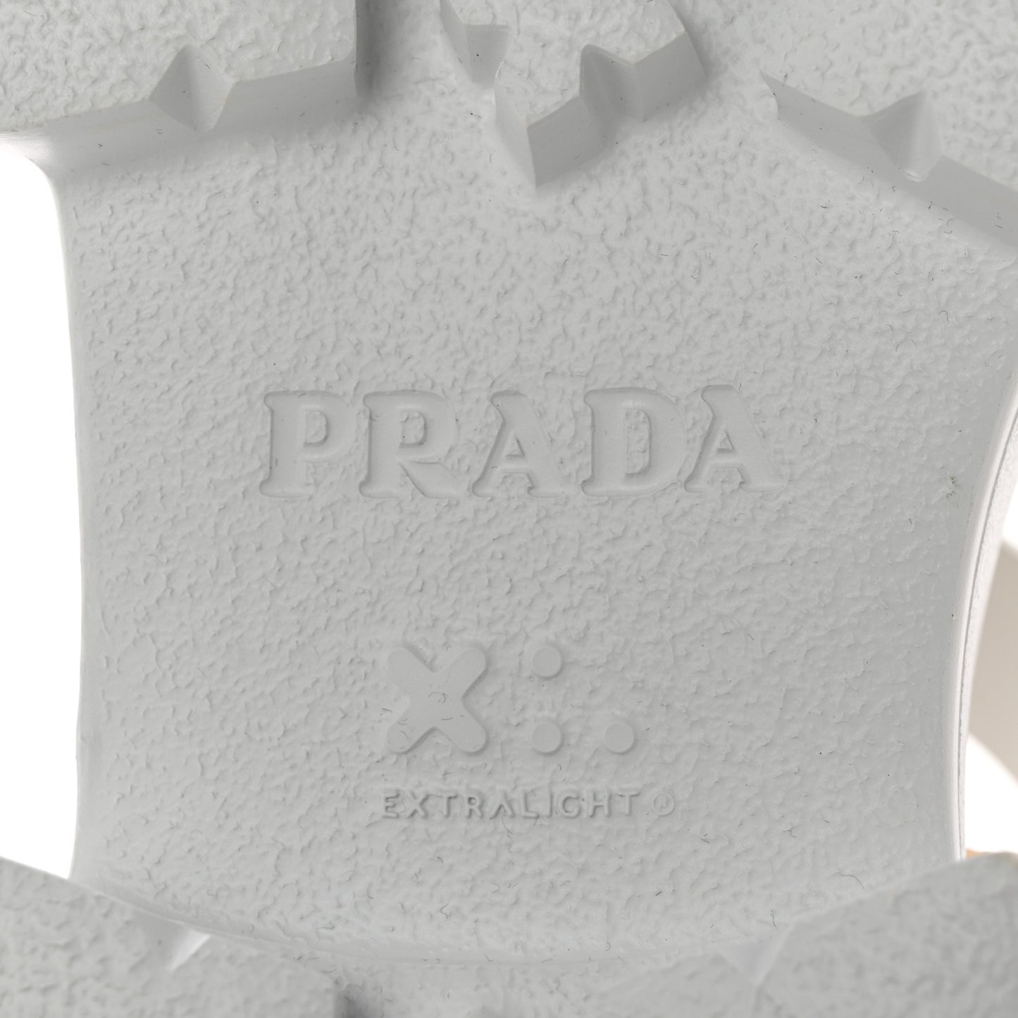 Vitello Metal Triangle Logo Monolith 55mm Cage Sandals 37 Platino