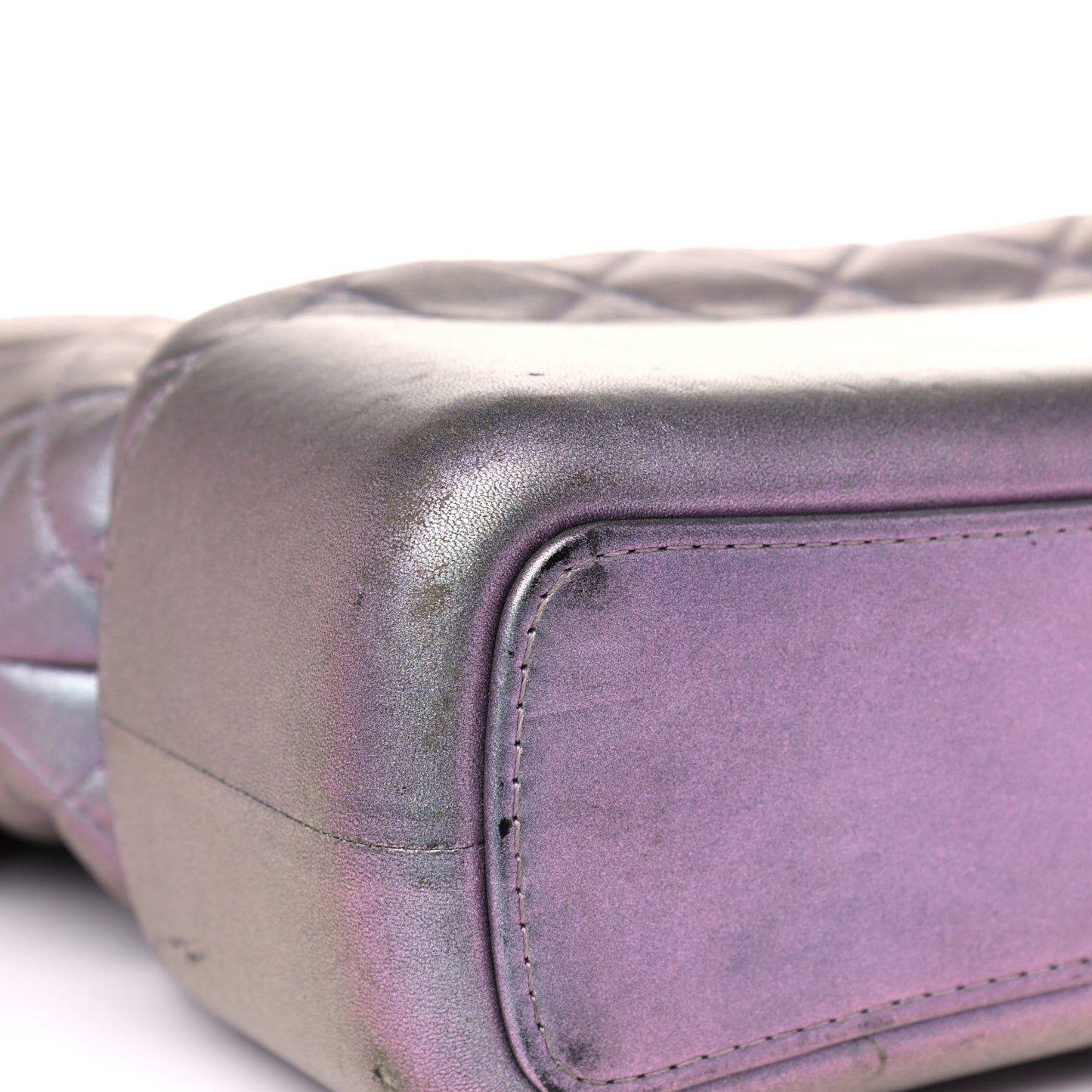 Iridescent Lambskin Calfskin Quilted Medium Gabrielle Hobo Light Purple
