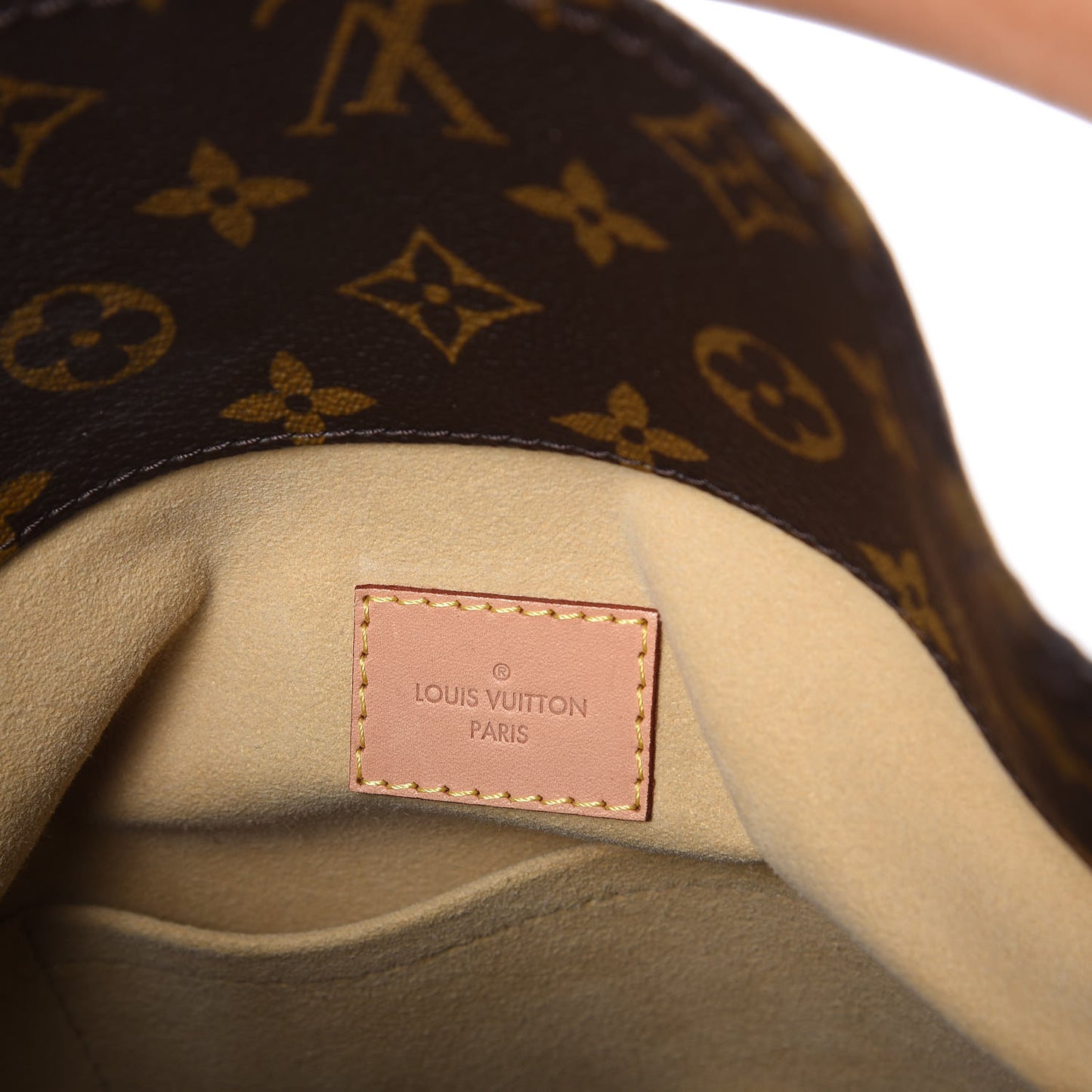 Monogram Artsy MM