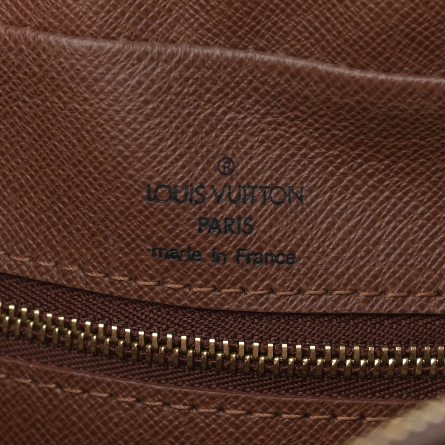 Monogram Nil 28
