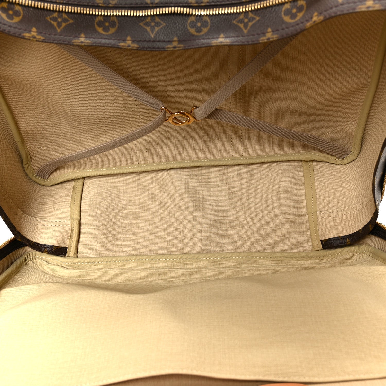 Louis Vuitton Monogram Sirius 45 4 of 10