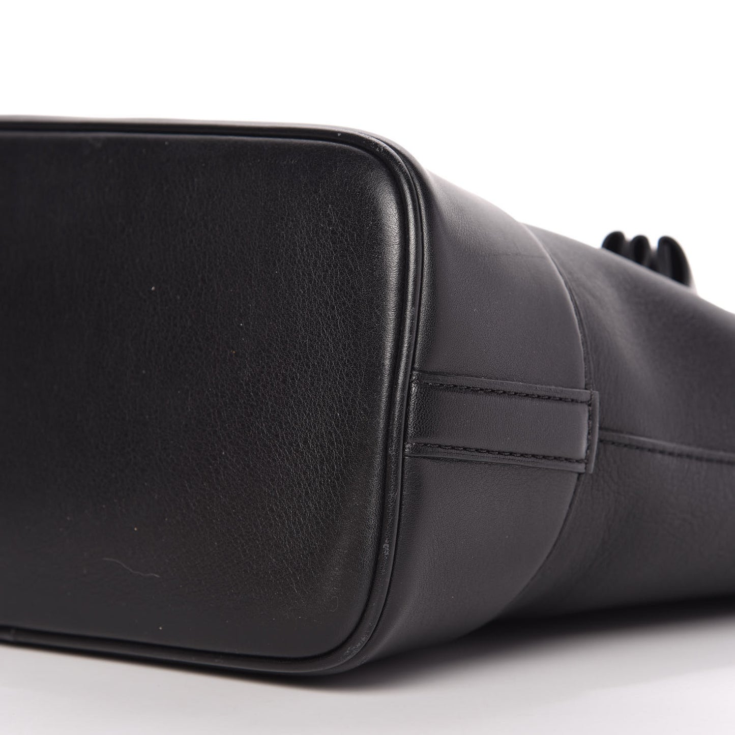 Smooth Calfskin NN14 Cuir Nuance GM Black