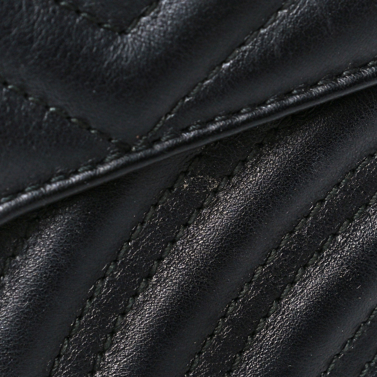 Calfskin Matelasse Small GG Marmont Shoulder Bag Black