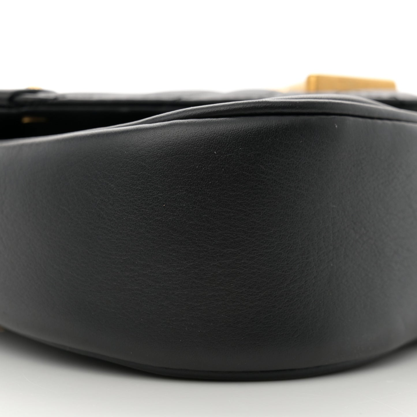Calfskin New Wave Chain PM Black