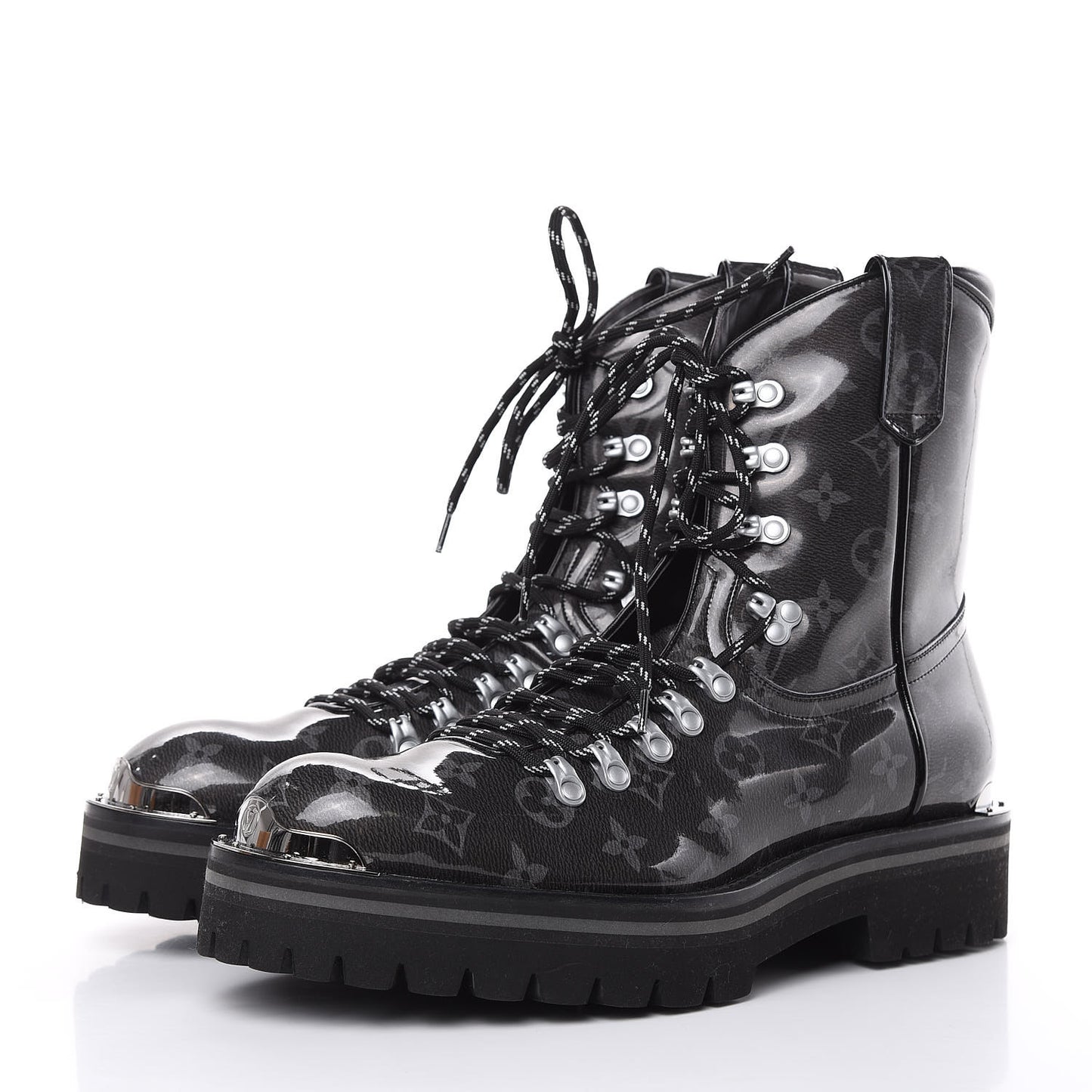 Monogram Eclipse Glaze Mens Outland Ankle Boots 9