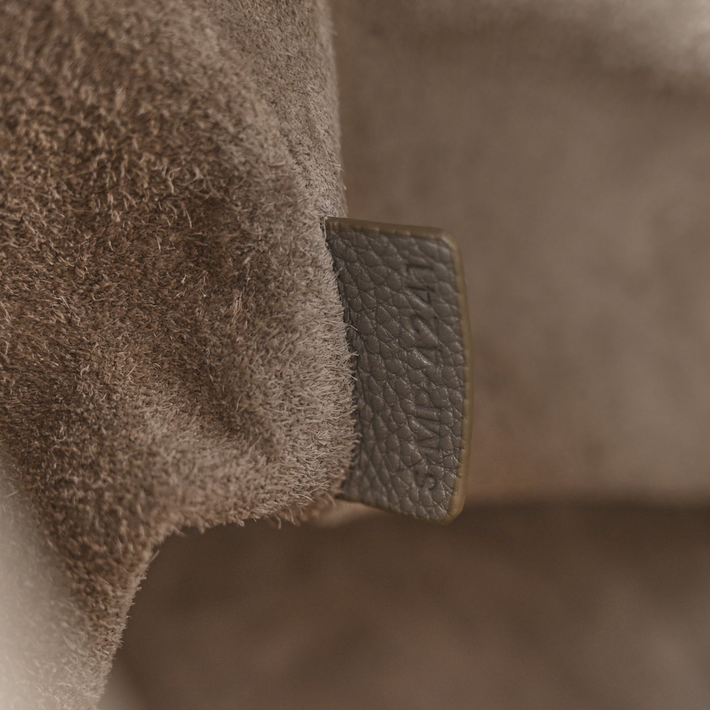 Supple Grained Calfskin Bucket 16 Bag Pebble