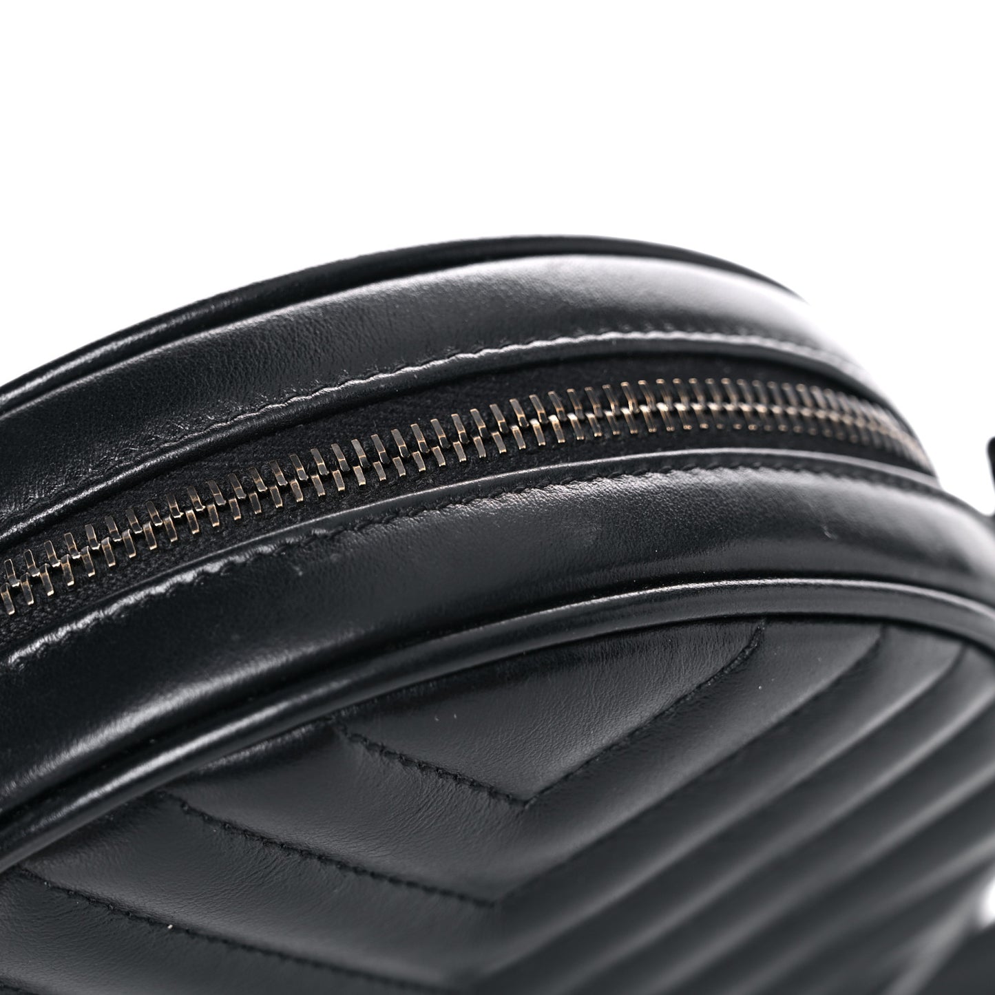 Calfskin Matelasse Chevron Round Vinyle Camera Bag Black