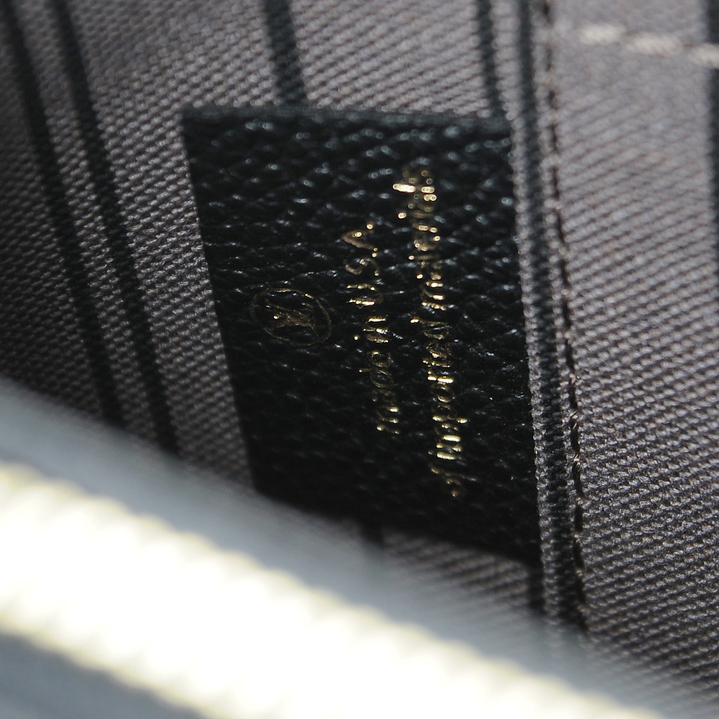 Empreinte Montaigne MM Black